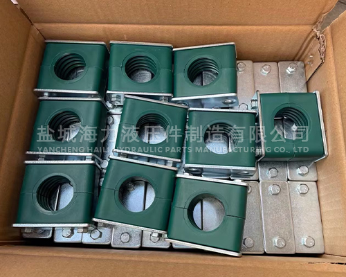 重型塑料管夾發貨現場